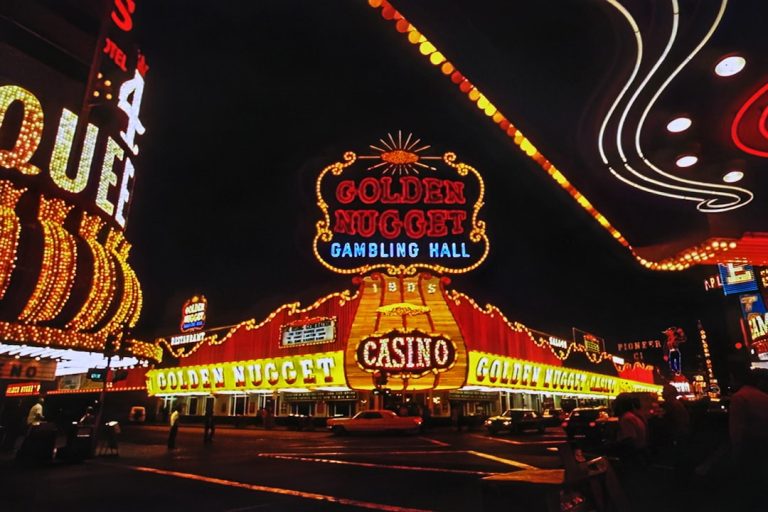Discover the Exciting World of Free Social Casino Games